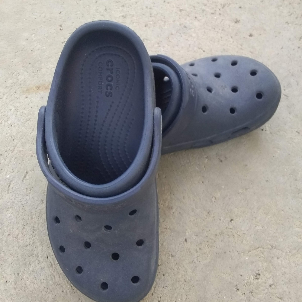 Crocs.